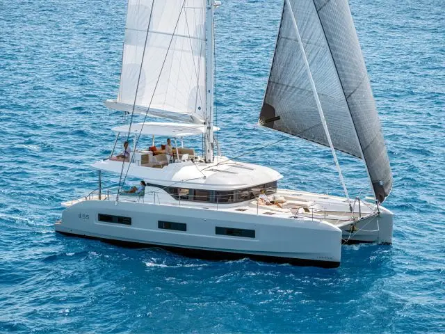 Eterna — Lagoon 55