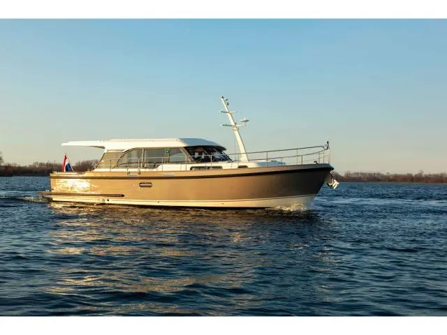 Luna Amanda — Linssen Grand Sturdy 40.9 Sedan