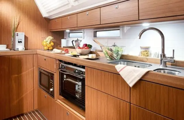 Jove — Bavaria Cruiser 46