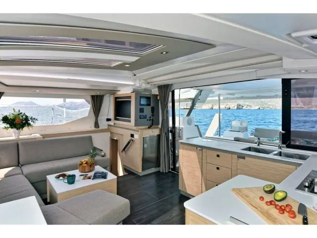 Helidoni - Skippered