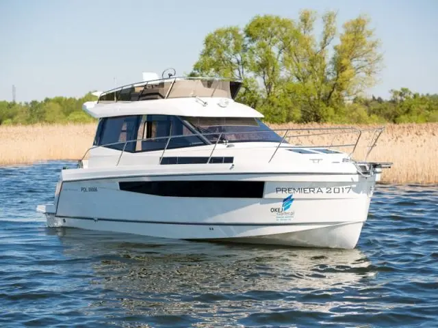 Platinum 989 Flybridge (Premiera) — Platinum 989