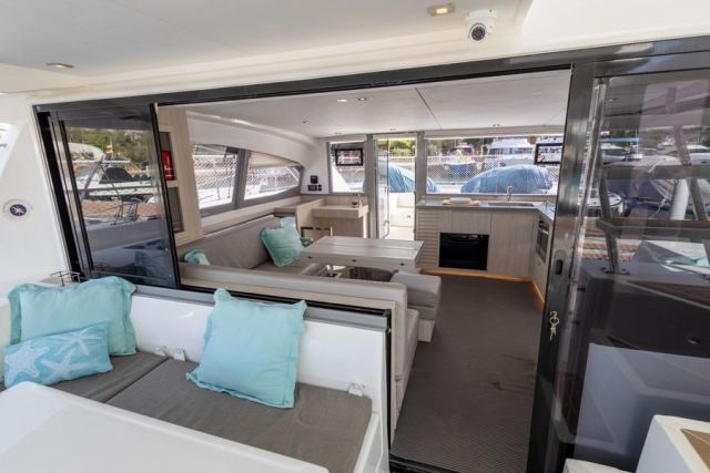 LEOPARD 43 PAULINE POWERCAT 