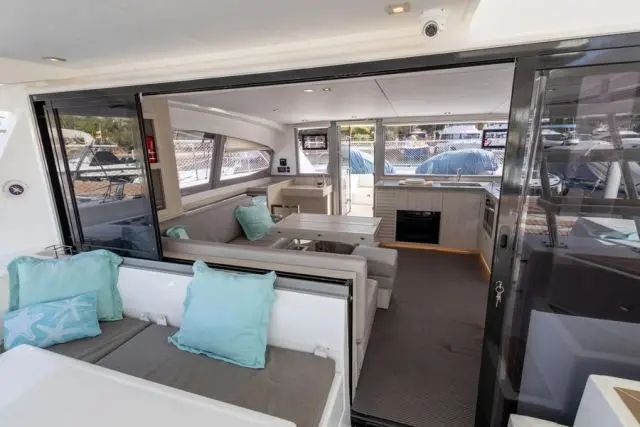 LEOPARD 43 PAULINE POWERCAT 
