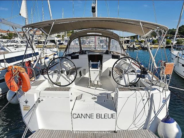 Canne Bleue