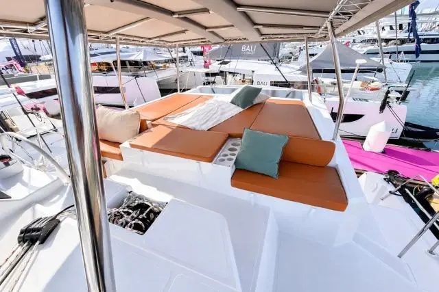 El Lucky - Brand New 2027 Design — Bali Catspace