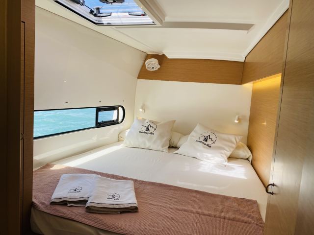 YEMAYA Denia BAREBOAT