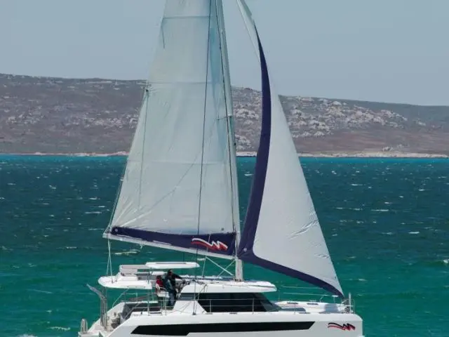 Moorings 4200/3/3 Exclusive