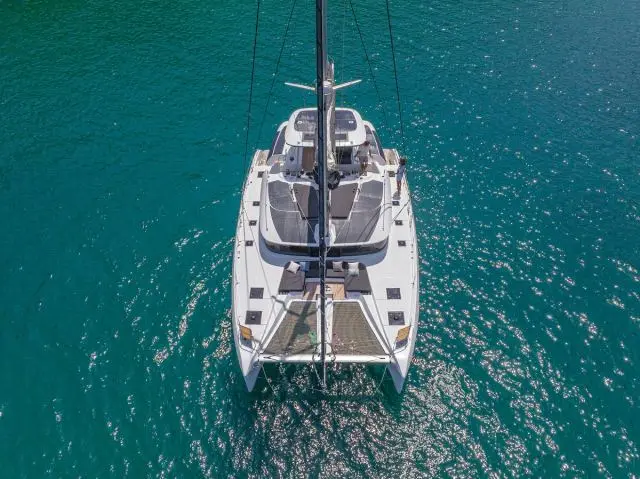 Queen Victoria — Lagoon 51