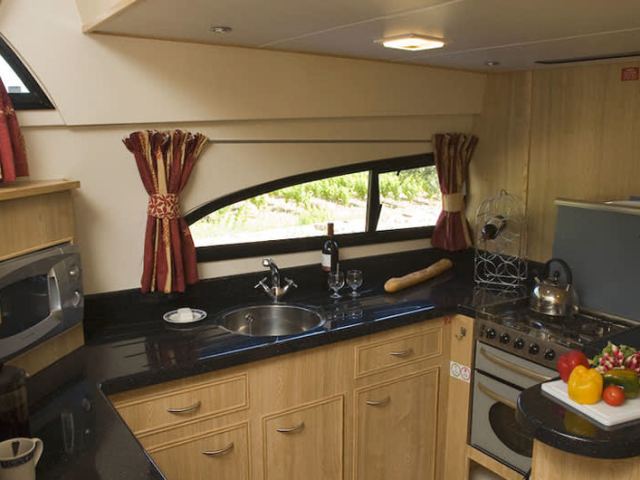 Royal Mystique A - Comfort Plus 4