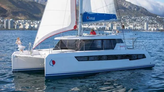 Sunsail 424/4/4 Premium Plus