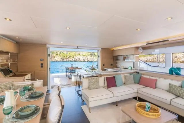 Athena — Lagoon 60